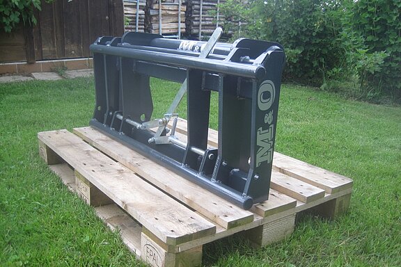 Teleskoplader auf Euro - Manitou