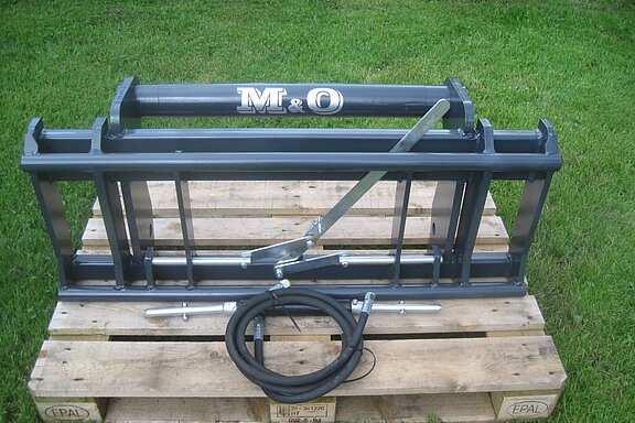 Teleskoplader auf Euro - Manitou