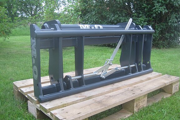 Teleskoplader auf Euro - Manitou